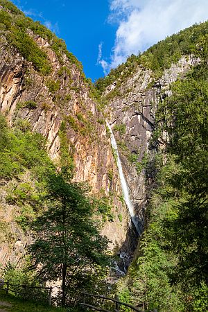 Fragsburger Wasserfall_300