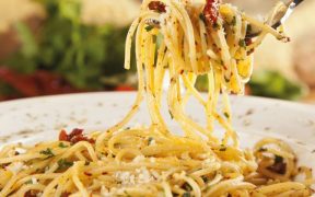 Spaghetti agiio-olio