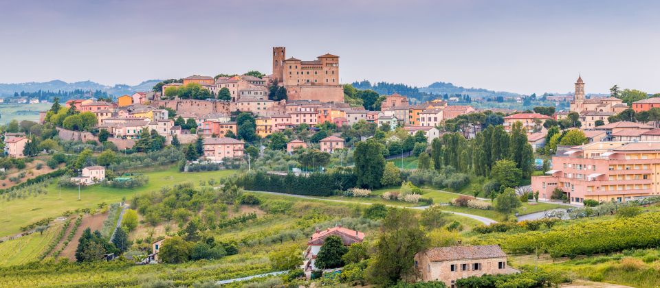 Longiano in der Emilia-Romagna liegt auf einem Hügel zwischen Cesena und Rimini und verbindet mittelalterliche Geschichte mit Kultur.