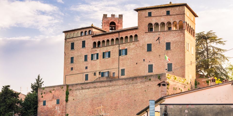 Die Rocca Malatestiana ist eine mittelalterliche Festung und heute Sitz der Kunststiftung Tito Balestra.