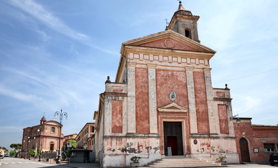 Die Parrocchia San Cristoforo prägt mit barocker Eleganz und religiöser Bedeutung das historische Stadtzentrum.