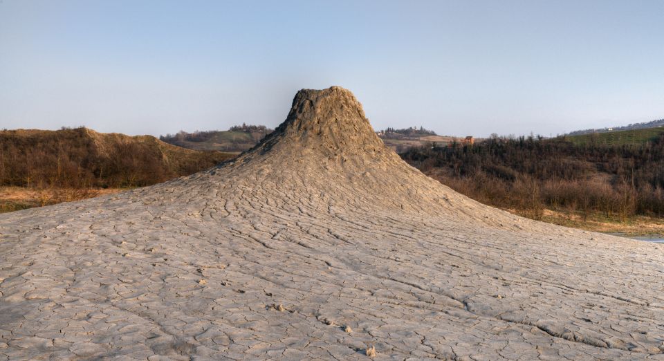 Die Salse di Nirano sind ein Naturreservat bei Fiorano Modenese mit seltenen Schlammvulkanen und reicher Tierwelt