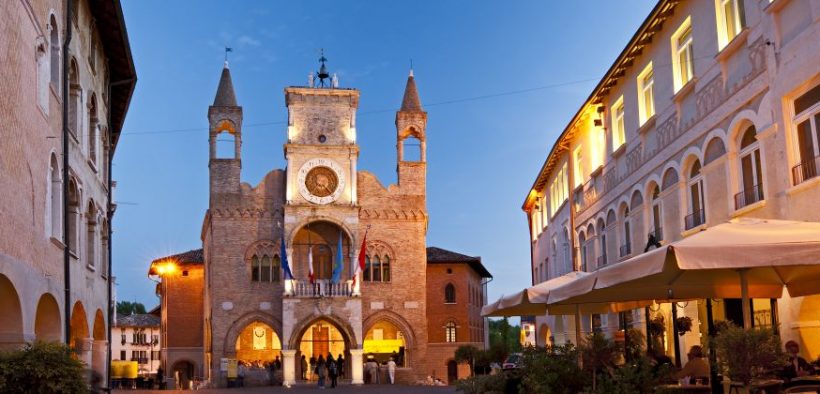 Beitragsbild Die Paläste der Stadt Pordenone Udine Friaul Julisch Venetien