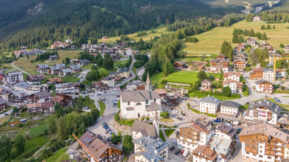 San Vito di Cadore bezaubert mit Dolomitenblick, alpinem Charme und als idealer Ausgangspunkt für Wanderungen.