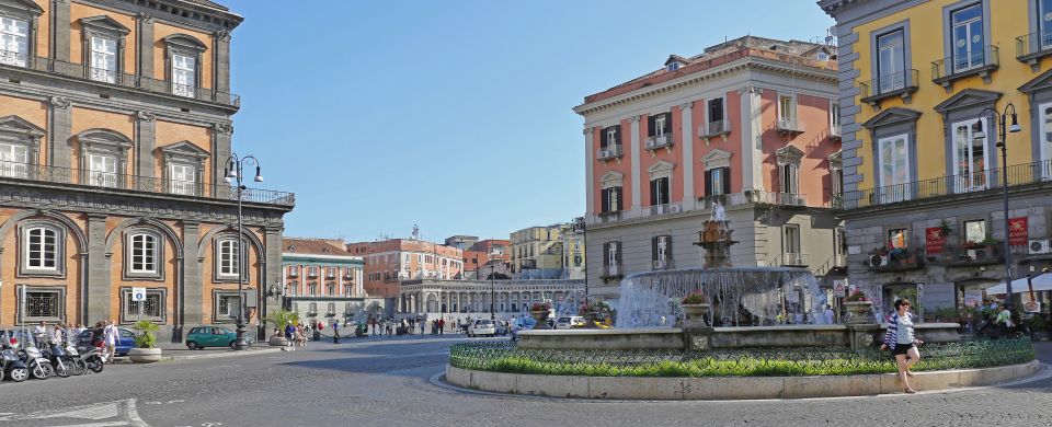 Piazza Trieste e Trento Fließtext01