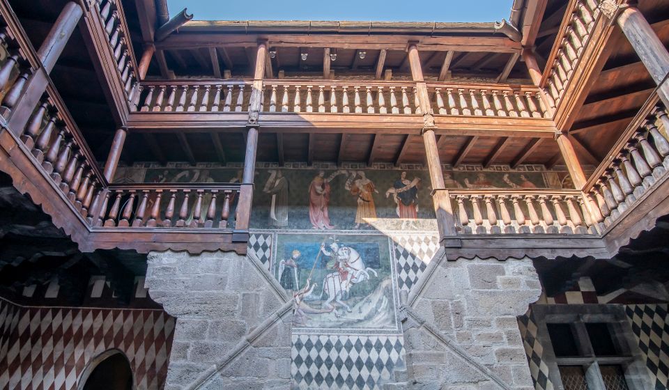 Schloss Fenis Fresken