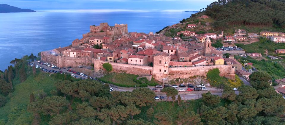 Giglio Castello ist ein Fraktion und Hauptort der Gemeinde Isola del Giglio auf der Insel Giglio in der Provinz Grosseto.