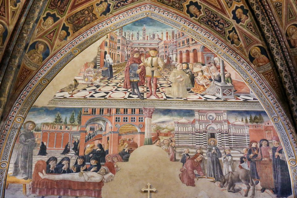 Die Fresken der Apostel im Battistero strahlen in lebendigen Farben und verleihen dem Raum eine eindrucksvolle spirituelle Präsenz.