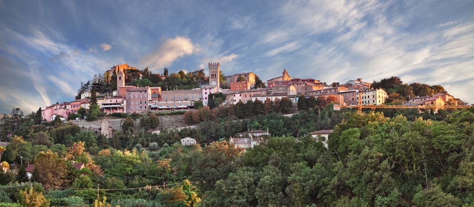Bertinoro liegt malerisch auf einem Hügel und vereint mittelalterlichen Charme mit lebendiger Gastfreundschaft.