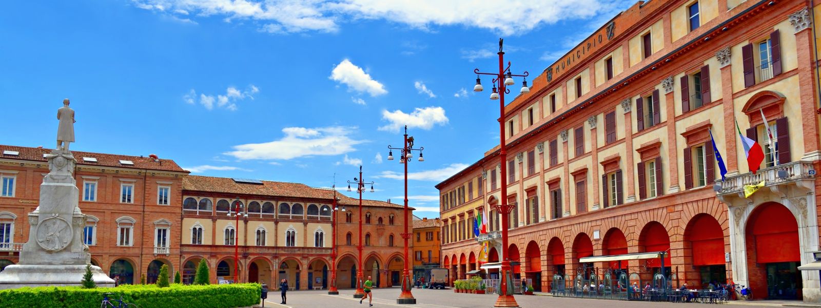 Forlì und Cesena, die beiden Hauptstädte der Provinz Forlì-Cesena verkörpern Kultur und Geschichte.