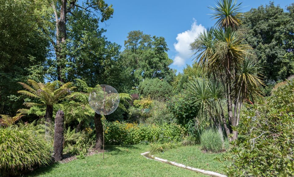 Im Hellergarten finden sich viele ruhige Oasen, liebevoll gestaltet.