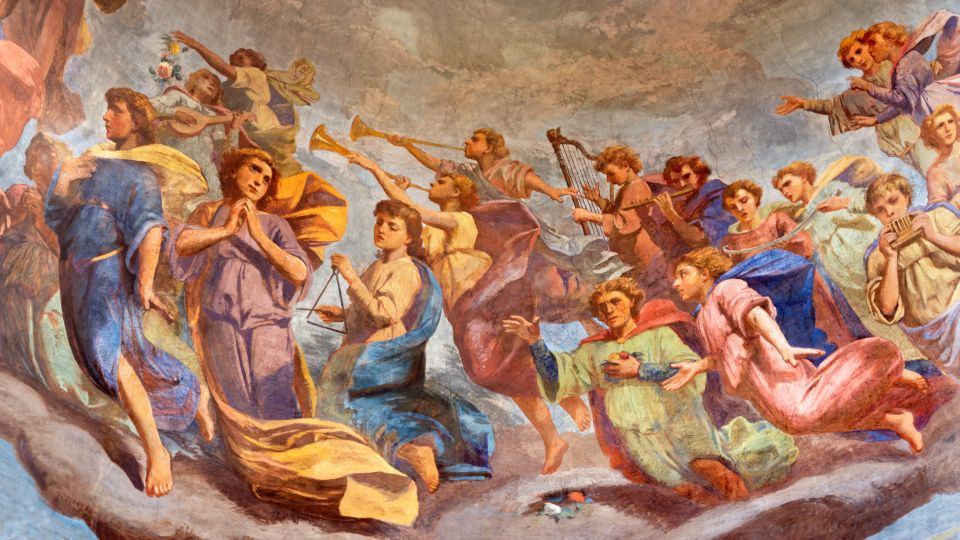 Die Fresken der Basilica San Prospero zeigen biblische Szenen und Heilige in lebendigen Farben und eindrucksvoller Dynamik.