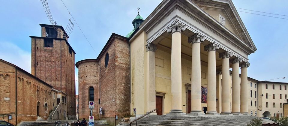 Die Cattedrale verbindet römische Wurzeln, sakrale Kunst und neoklassische Eleganz.