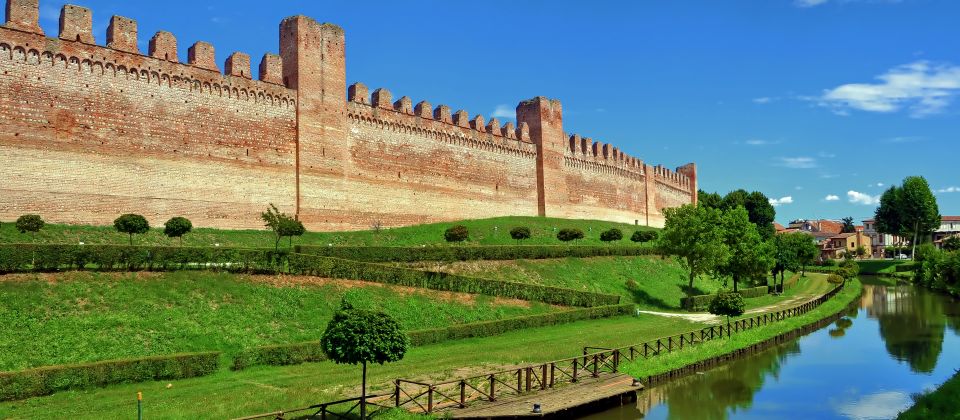 Cittadella in der Provinz Padua fasziniert mit ihrer vollständig erhaltenen Stadtmauer, die Geschichte und Architektur vereint.
