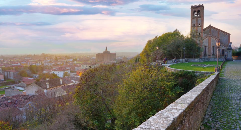 Die Pieve di Santa Giustina in Monselice ist ein stilles Juwel des 13. Jahrhunderts mit Fresken und sakraler Atmosphäre.