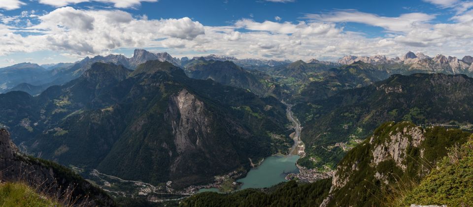 Zwischen den Dolomiten und der weiten venetischen Ebene öffnen sich Täler, die seit Jahrhunderten das Leben der Region prägen.