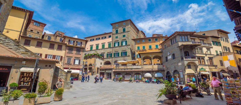Cortona, im Süden in der Provinz Arezzo gelegen, zählt zu den ältesten und wahrlich eindrucksvollsten Städten der Toskana.