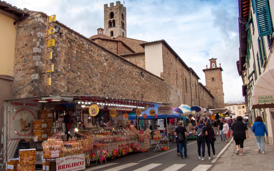Am Markttag in Impruneta füllen sich die Gassen mit Leben, Düften und Stimmen – ein Fest toskanischer Authentizität.