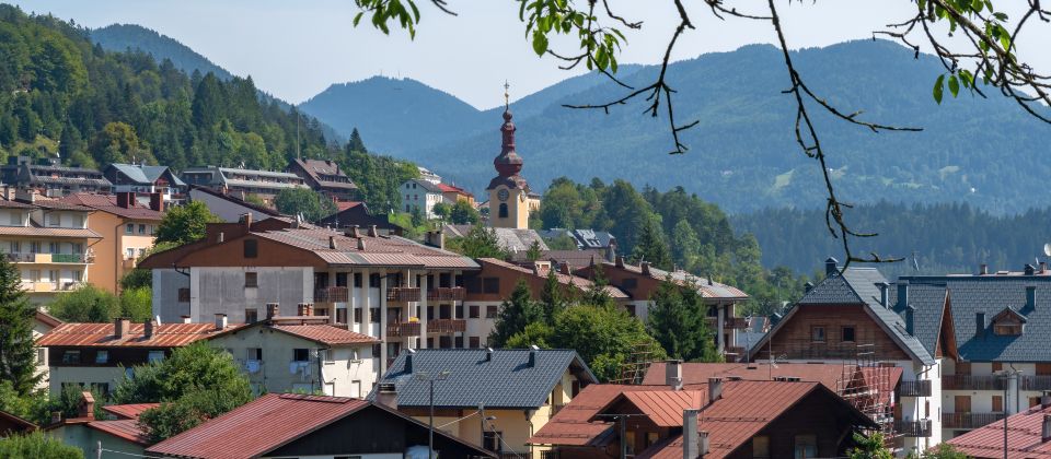 Tarvisio liegt im äußersten Nordosten Italiens, eingebettet in die traumhafte Bergwelt der Julischen Alpen und der Karawanken.