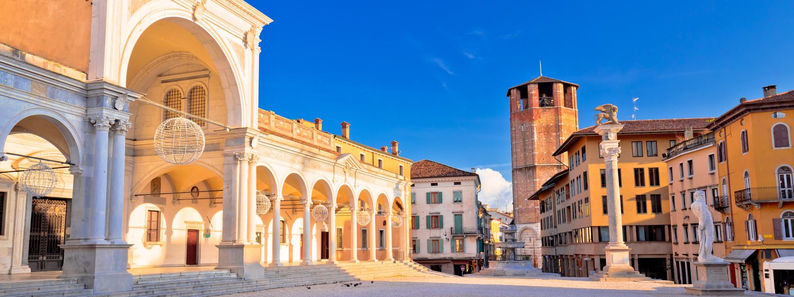 Udine, im Herzen Friaul-Julisch Venetiens, gilt als eine der elegantesten und zugleich angenehm ruhigen Städte Norditaliens.
