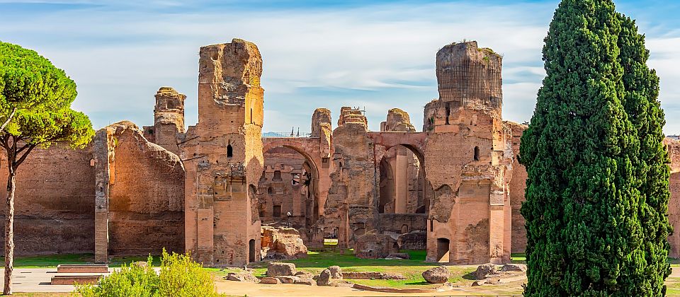 Rom und die Terme di Caracella  erzählen von kaiserlichem Luxus und einer Badekultur, deren Dimensionen noch heute beeindrucken.
