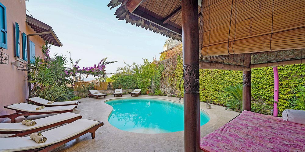 Locanda Agli Angeli: Pool unseres Gasthauses Genuss in Gardone Riviera - Locanda Agli Angeli: Pool unseres Gasthauses